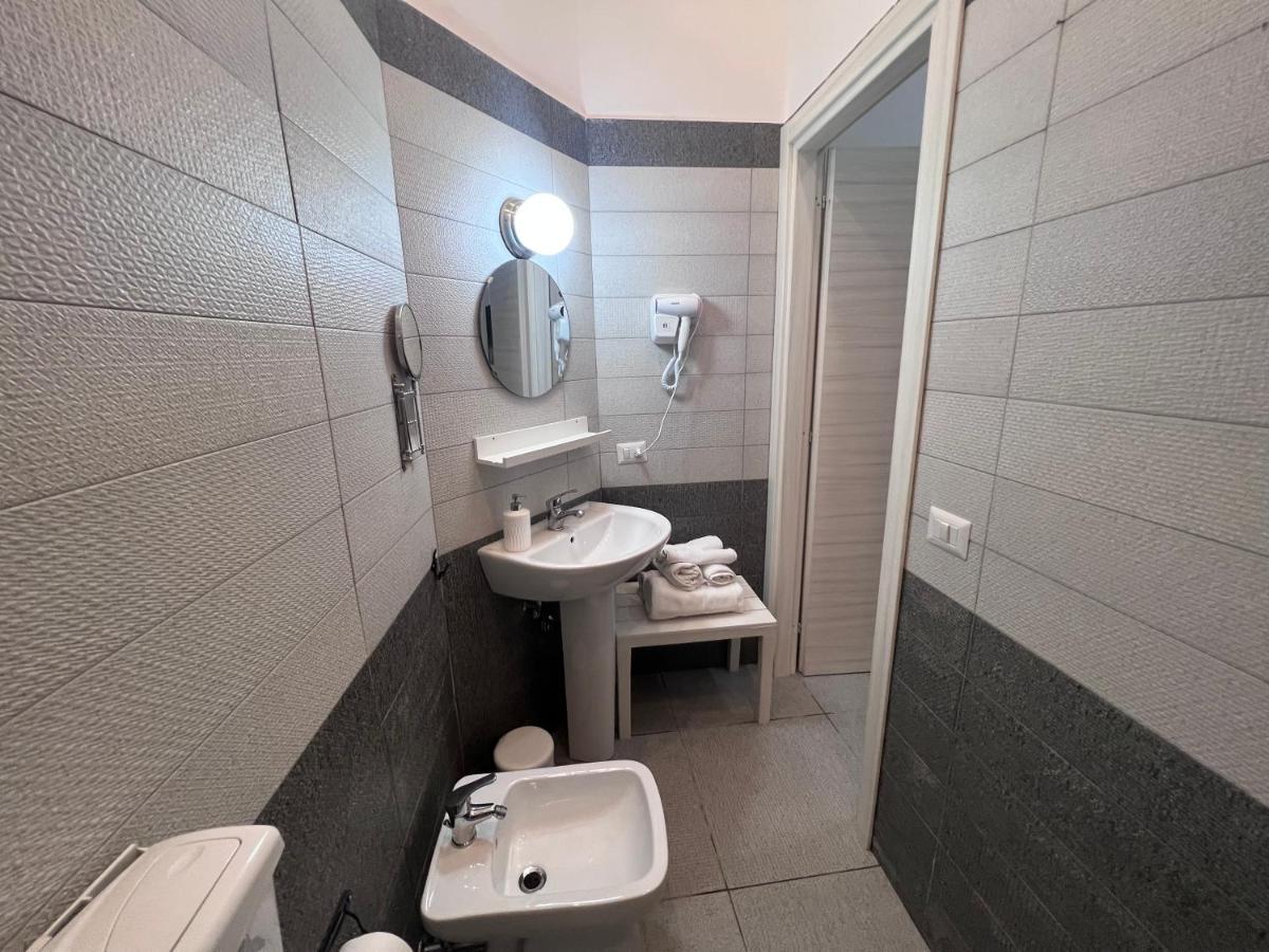 Apartment In The Center Naples Luaran gambar